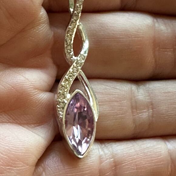 BOGO FREE VTG AVON PURPLE CRYSTAL NECKLACE SIGNED NRT - Picture 9 of 9